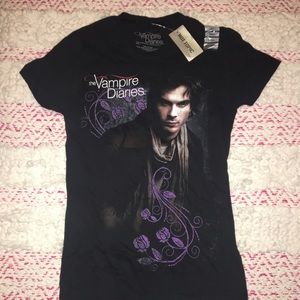 Hot Topic | Tops | Nwt Vampire Diaries 
